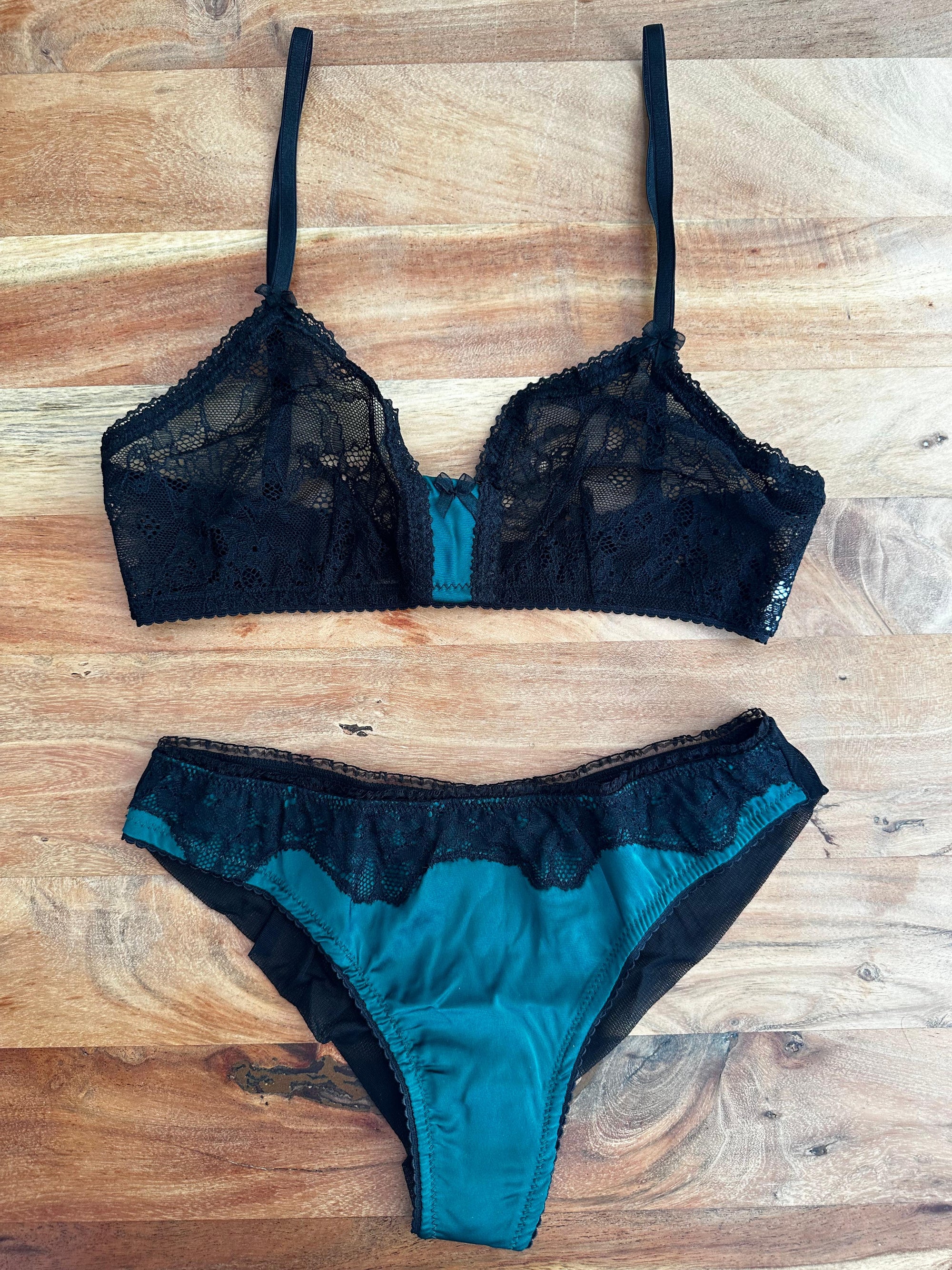 Luxurious Satin Lingerie - Green